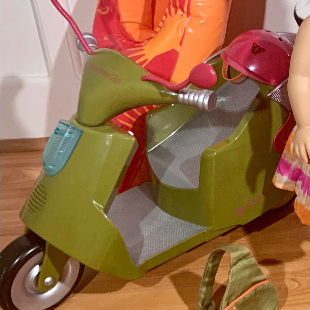 American Girl Jess’s Motor Scooter